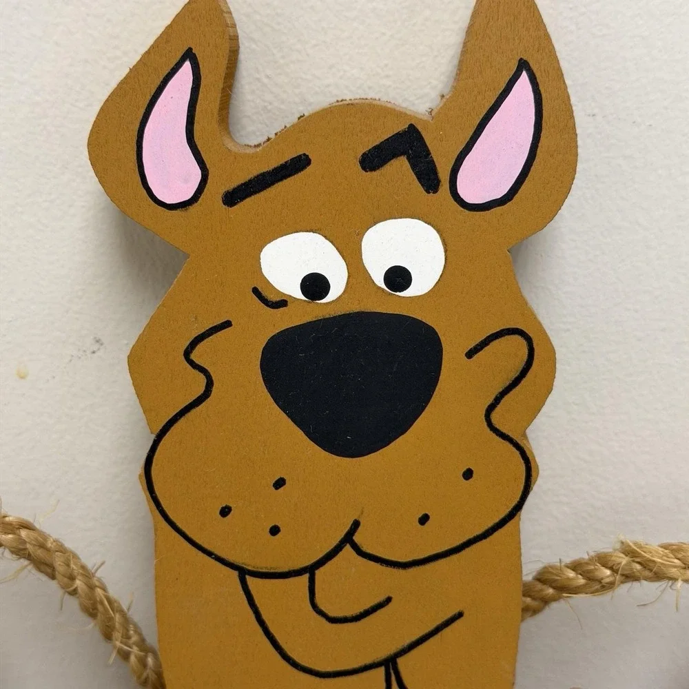 The Unbranded Brand vintage scooby